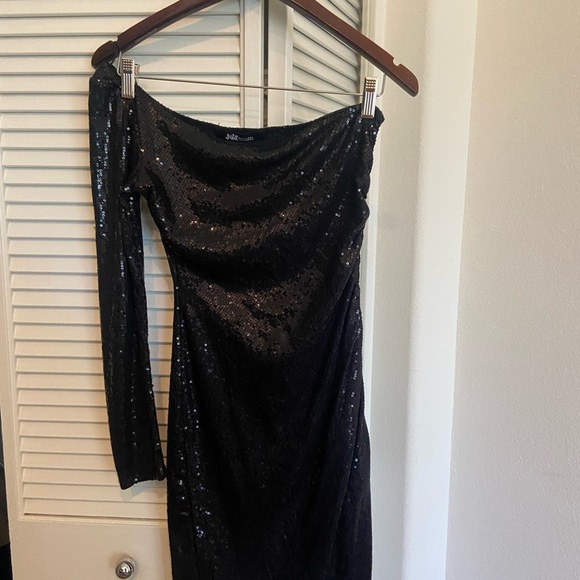 Windsor Black Sequin Dress size Small - Picture 4 of 14